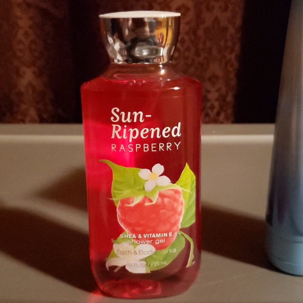 Bath & Body Works Sun Ripened Raspberry
